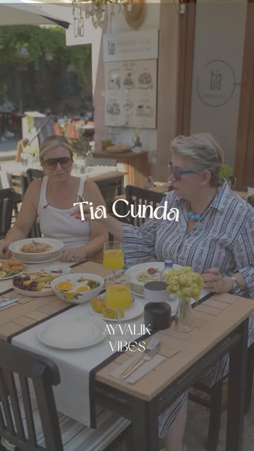 Rise Tia, Cunda