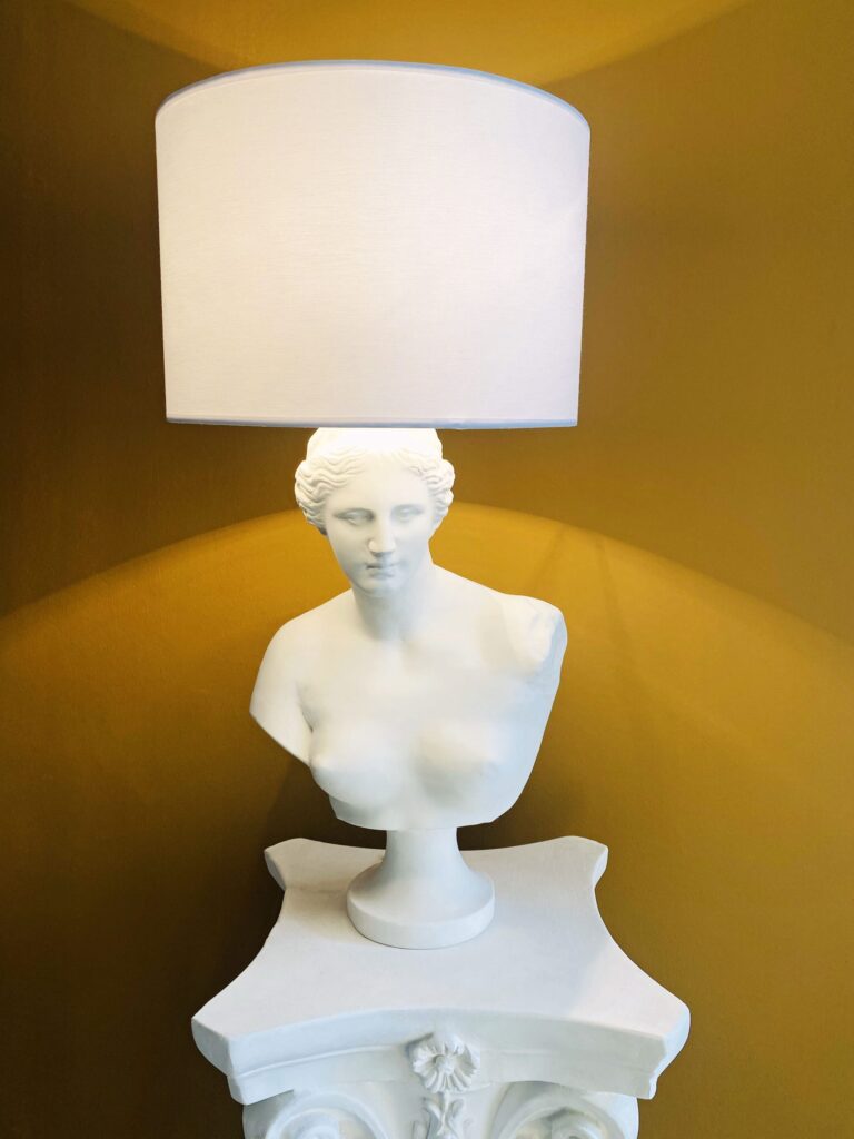 Light Afrodit