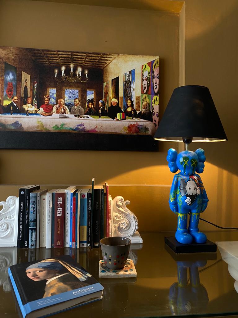 Susam Sokağı Kaws Masa Lambası